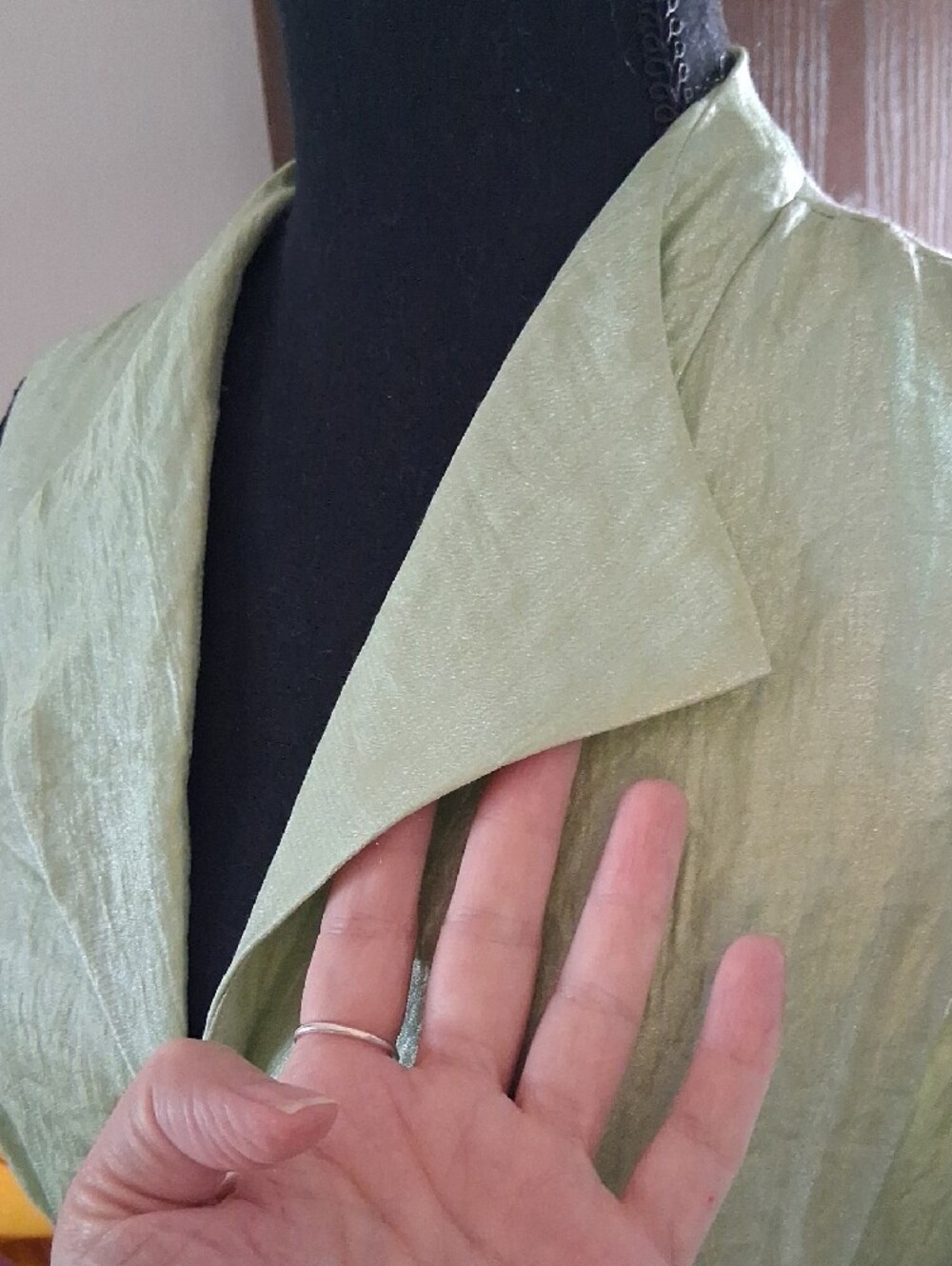 Maggy London Light Green Sleeveless Midi Dress with Self-Tie Waist - Picture 14 of 15